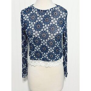 H&M Divided Blue White Floral Long Sleeve Crochet Hem Knit Top Size Medium